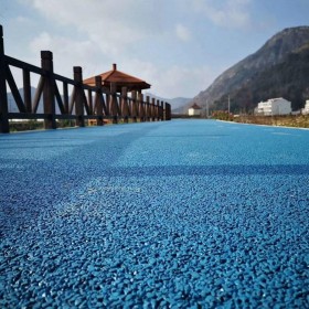 西藏拉薩市透水混凝土 彩色透水混凝土地坪 C30透水混凝土材料增強(qiáng)劑  透水地坪粘接劑  彩色透水混凝土生產(chǎn)廠家  無(wú)砂多孔透水混凝土材料廠家