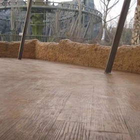 達(dá)州市 彩色壓印地坪 彩色壓模地坪材料 水泥壓花地面價格藝術(shù)壓花地坪材料 壓膜混凝土材料廠家